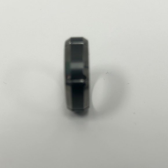 8mm Tungsten Band - Picture 3 of 9